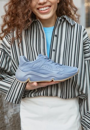 Sneakers - blue