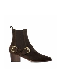 Bottes chelsea en suède marron, avec un bout pointu, des panneaux latéraux en élasthanne, des accents à double boucle et un talon en bois empilé.