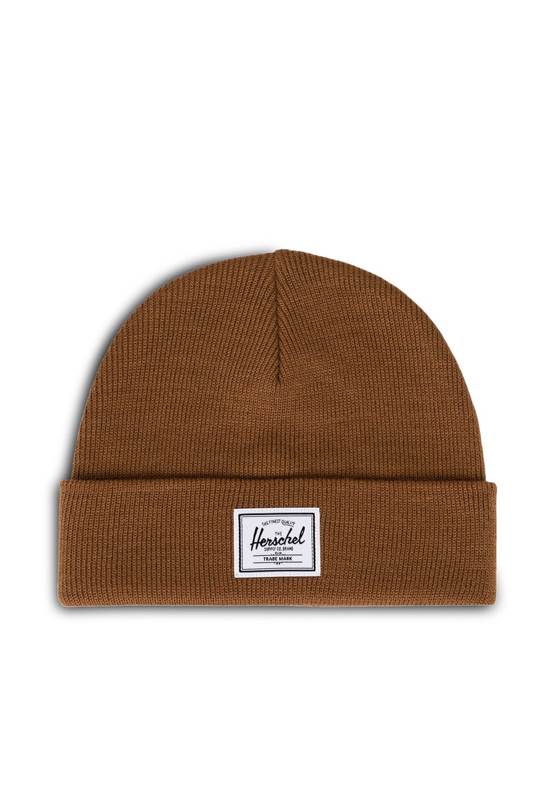 Cappello in maglia marrone con risvolto e un'etichetta rettangolare bianca con testo nero. La trama del tessuto sembra a costine e morbida.