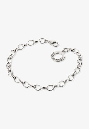 Bracelet en argent avec des maillons ronds et ovales alternés, un fermoir de type lobster et une étiquette circulaire gravée "ENGELS RUFER."