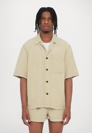 POOL SHIRT - Shirt - over dye lemongrass