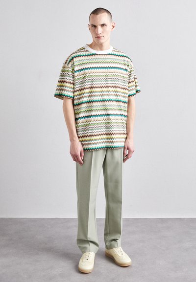 MM6 Maison Margiela Sportcipő - anise flower