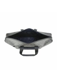 Sacoche pour ordinateur portable en cuir gris avec un motif à carreaux, fermeture zippée, poignées noires et doublure bleu marine. L'intérieur offre un espace de rangement généreux.