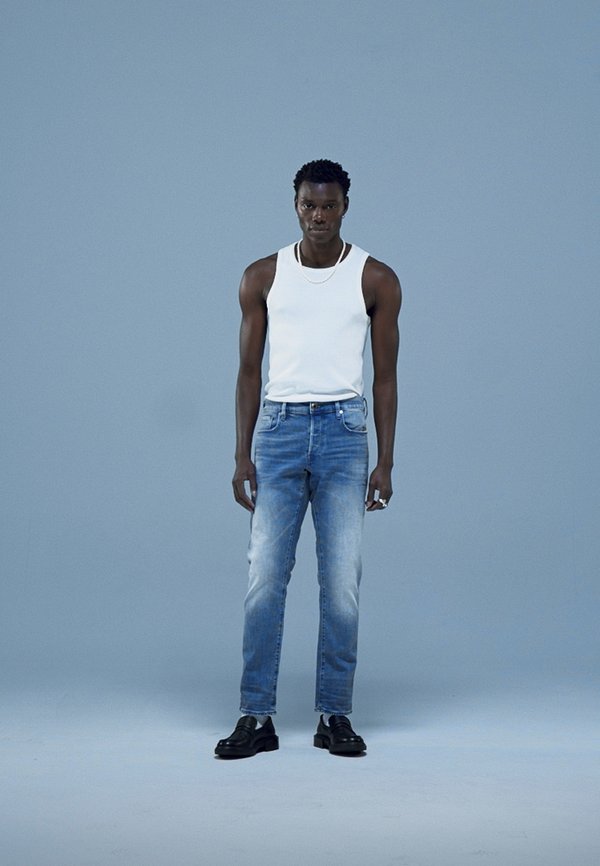 3301 STRAIGHT TAPERED - Straight leg jeans2