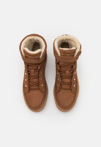 Tommy Hilfiger Bottines à plateau - cognac