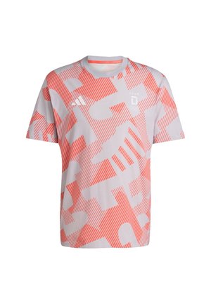 Gray short-sleeve t-shirt featuring a bold pink geometric pattern and white logo; made of soft fabric with a crew neck design.