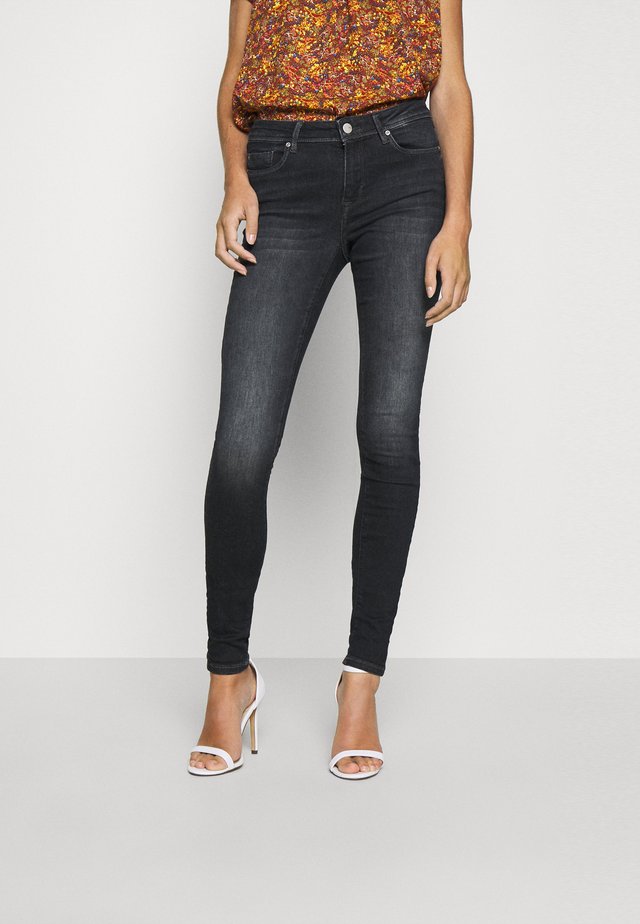 ONLSHAPE LIFE - Jeans Skinny Fit - black denim
