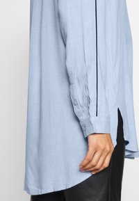 TOM TAILOR Chemisier - light blue