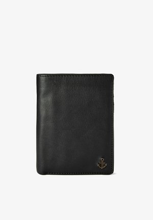 Schwarzes Lederportemonnaie mit glatter Textur, einer genähten Kante und einem kleinen bronzenen Ankeremblem in der unteren Ecke.