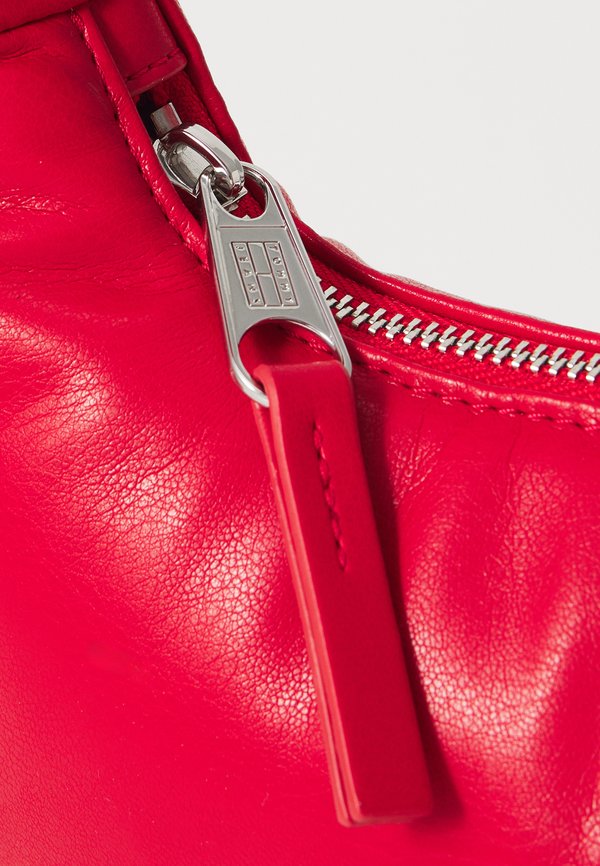 PILLOW MINI HOBO - Handbag2