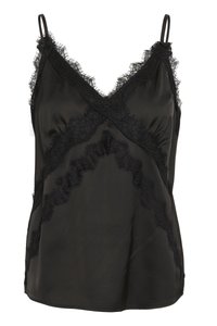 Svart sateng camisole med blondedetaljer langs utringningen og kanten, med tynne justerbare stropper og en jevn, teksturert overflate.