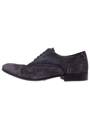 Derbies - black