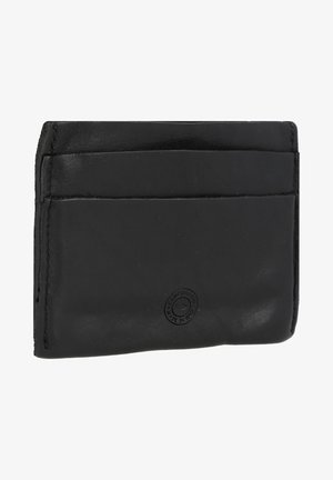 Tarjetero negro de cuero con múltiples ranuras, textura suave y un logo circular grabado en la parte inferior frontal. Diseño minimalista.