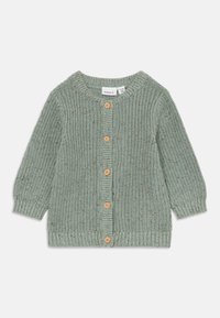Non sélectionné, jadeite
