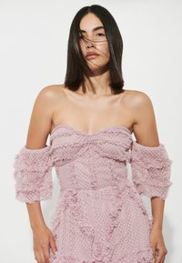 BEAUUT RUFFLE - Iltapuku - frosted pink