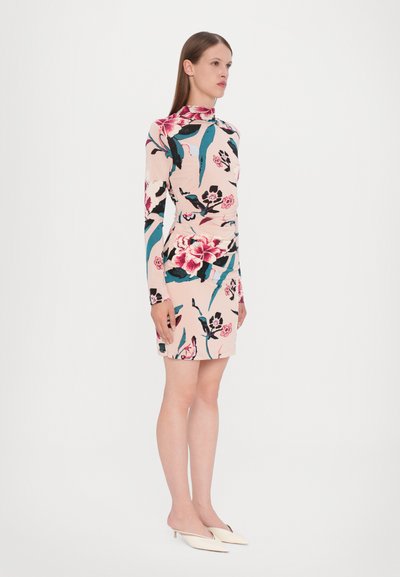 Diane von Furstenberg AMY DRESS - Vapaa-ajan mekko - light pink