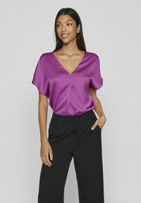 VILA - VIELLETTE V-NECK S S - NOOS - Tričko s potlačou - cattleya orchid Miniatúrny obrázok 1