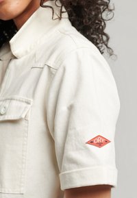 Superdry & Co Mono - white