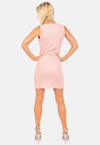 Cipo & Baxx Abito in maglia - pink