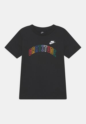 GRADTITUDE UNISEX - Print T-shirt - black