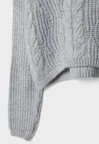 Stradivarius Strickpullover - metallic grey