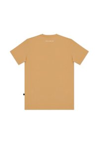 T-shirt z krótkim rękawem w jasnobrązowym kolorze, wykonany z bawełny, z okrągłym dekoltem. Z tyłu znajduje się małe białe logo.