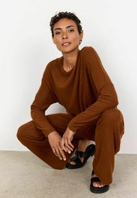 Soyaconcept BIARA - Trui - brown melange
