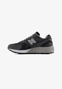 Δεν επιλέχθηκε, castlerock black cement
