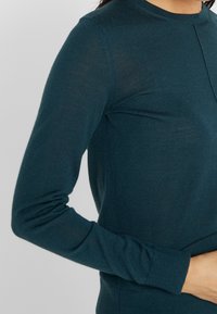 Club Monaco Stickad tröja - dark green