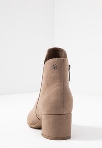 Tamaris Boots à talons - beige