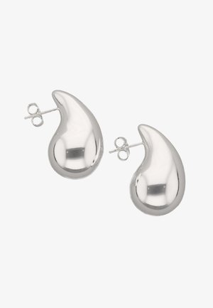 Coppia di orecchini a bottone in argento lucido a forma di goccia con chiusure a farfalla su sfondo bianco.