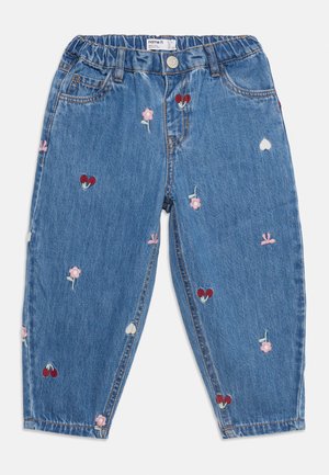 Name it, NMFBELLA BARREL - Relaxed fit jeans - medium blue denim