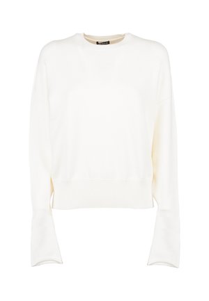 - Sweter