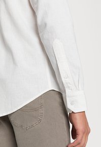Lee LEESURE  - Camisa - bright white
