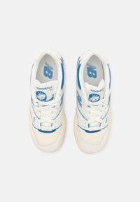 New Balance 550 - Tenisky - off-white/beige/blue