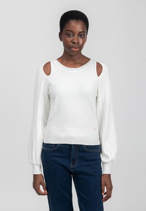 CUT-OUTS SHOULDER - Trui - milk