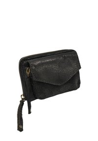 Portefeuille en cuir noir avec une finition texturée, fermeture éclair et une poche à rabat à l'avant. Dispose d'une tirette de fermeture éclair décorative. Design compact.