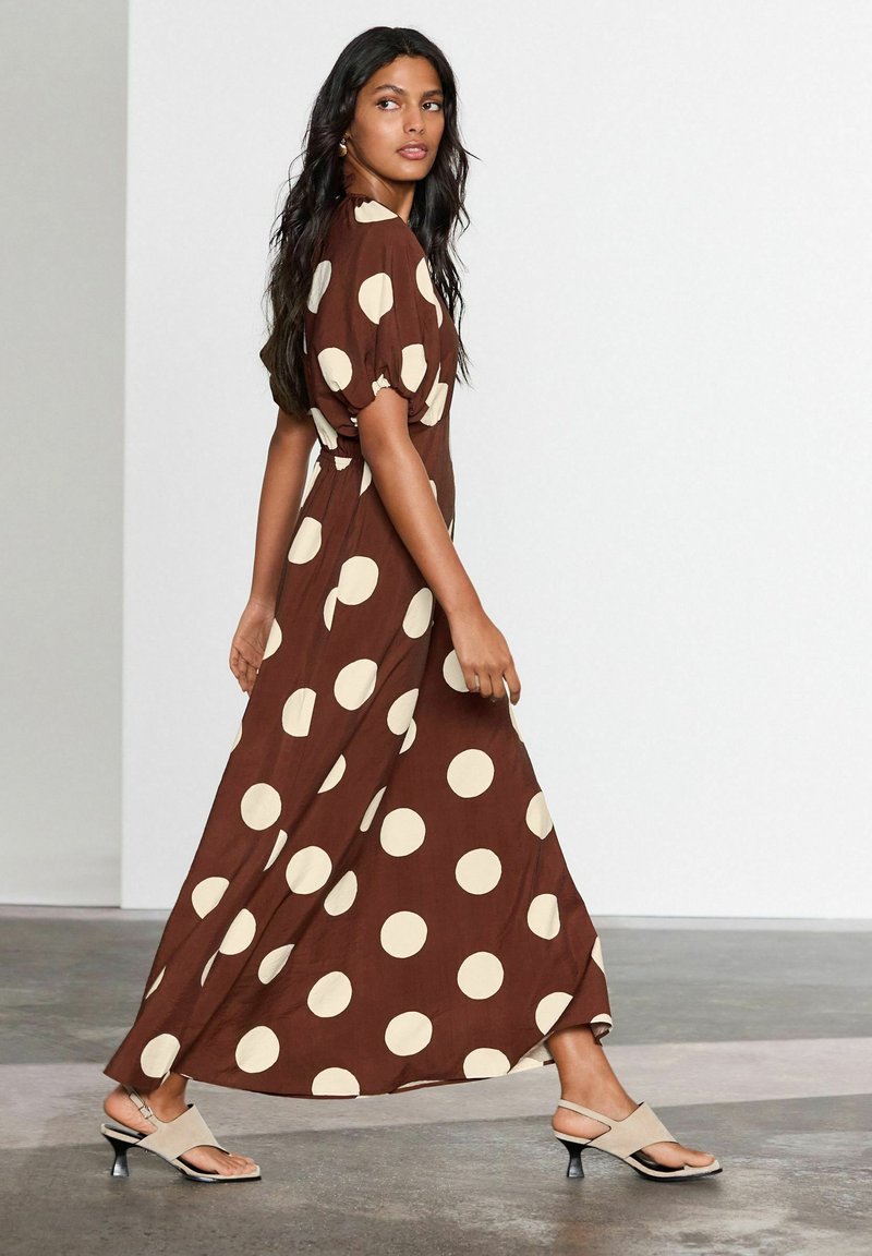 Next Day dress - chocolate brown spot/brown - Zalando