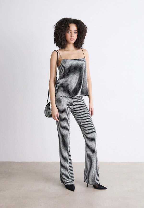 GLITTER URI PANTS - Trousers3