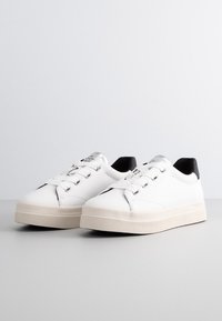 GANT AVONA - Sneaker low - wht/blk/silver