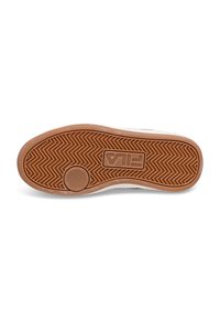 Suola di scarpa in gomma marrone con un motivo a spina di pesce e un accento circolare. Presenta il logo "FILA" in rilievo nel design.