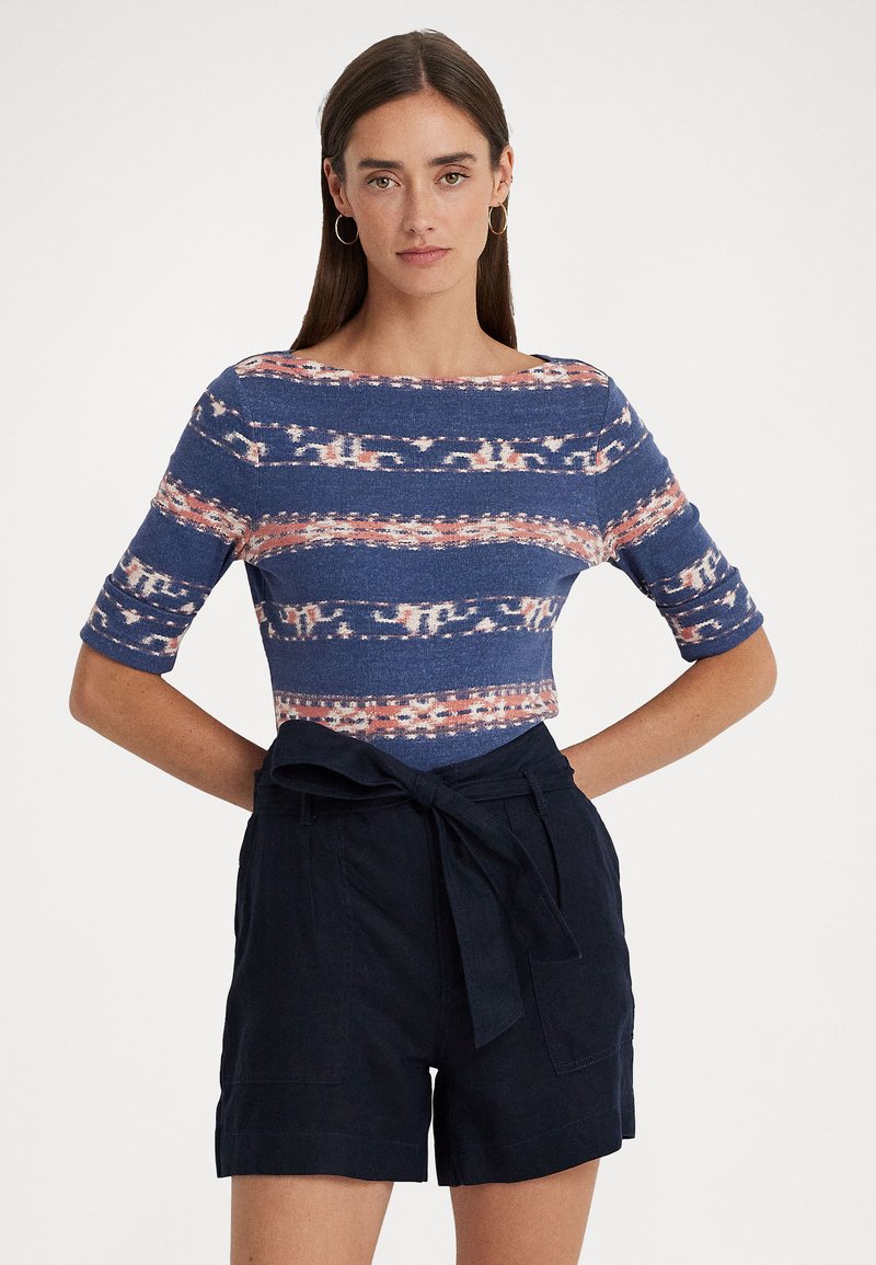 Jennifer Short Sleeve Shirt - Light Blue L00