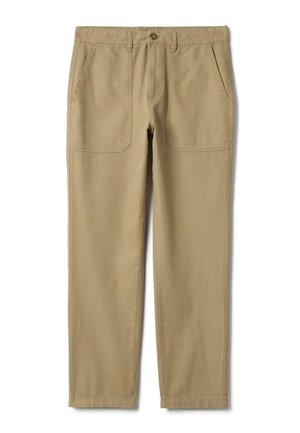 Beige gerade geschnittene Hose mit aufgesetzten Taschen vorne, Gürtelschlaufen, Knopfverschluss und sichtbaren Nähten, flach auf einem weißen Hintergrund liegend.