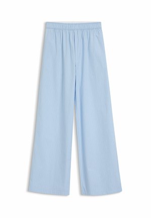 Pantalon large bleu clair avec fines rayures verticales blanches et taille élastique, présenté à plat sur un fond blanc.