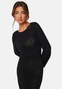 Bubbleroom OPEN BACK FINE KNITTED MAXI DRESS - Vestito lungo - black