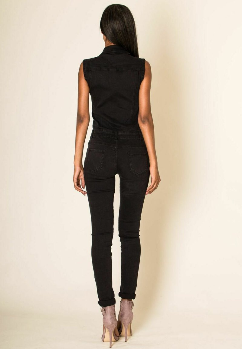 Damen Kleider | Nina Carter DAMEN Latzhose schwarz - LN11592 Damen Kleider | Nina Carter DAMEN Latzhose schwarz - LN11592