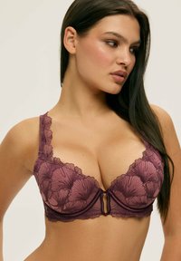 Niewybrane, mottled pink