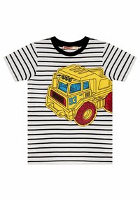 Camiseta blanca con rayas horizontales negras que presenta un gran gráfico de un camión amarillo con ruedas rojas y detalles, cuello redondo.