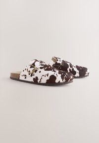 - Drewniaki i Chodaki