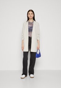 Vero Moda VMRICA LONG - Blazer - moonbeam